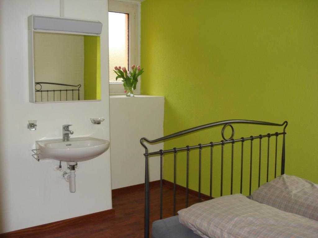 Hostel Lion Lodge Luzern Kamer foto